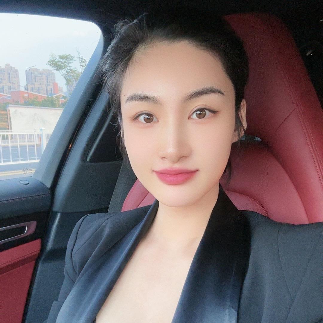丽芳男装馆