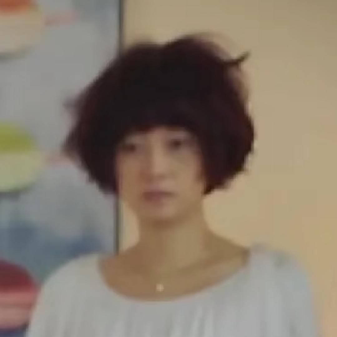 一朵风中摇曳的罗子君