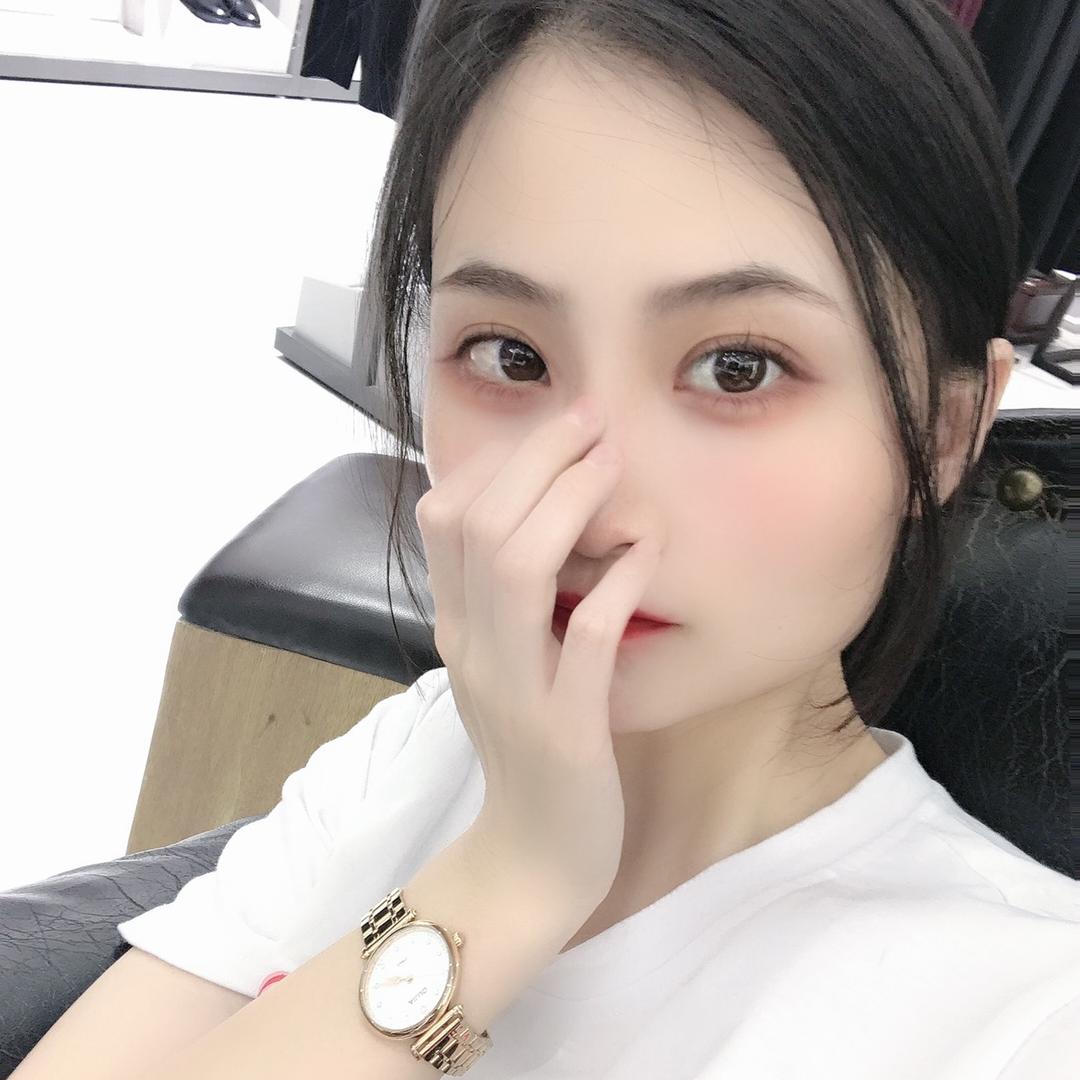 甜甜吃不饱｜橱窗有福利