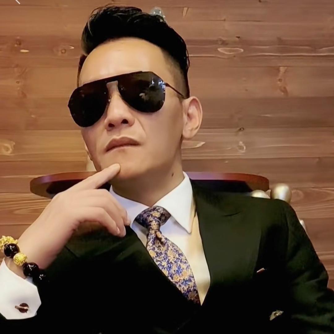 贵州🔥小伟哥「养分打游戏」@抖音