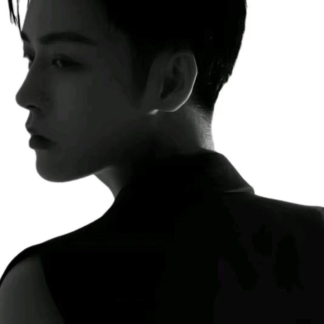 ㅤ         不开花的树00000