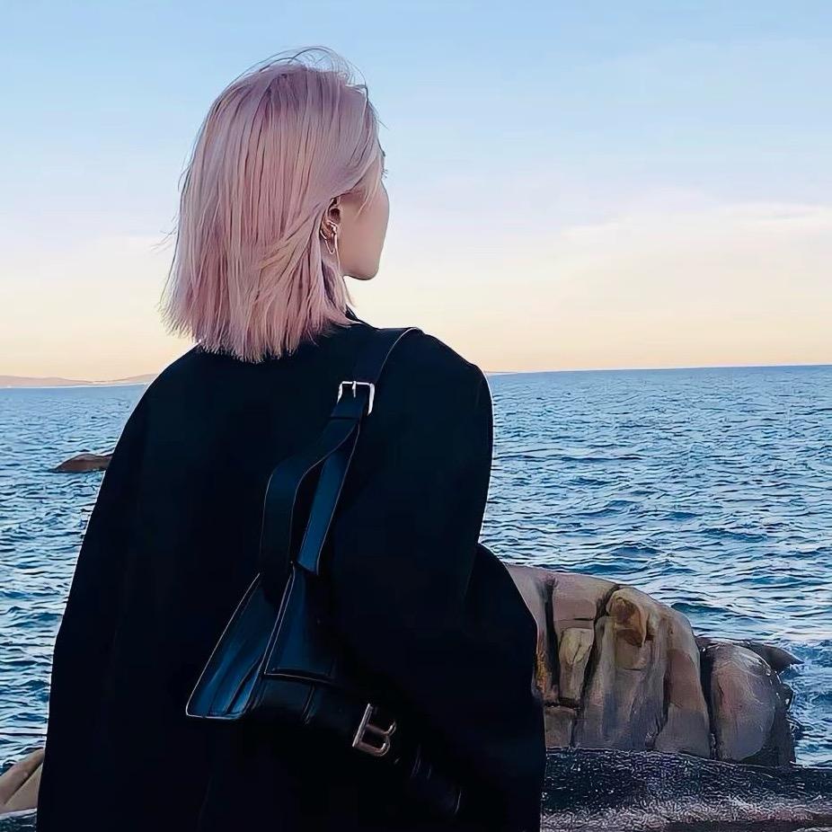 L.🎀