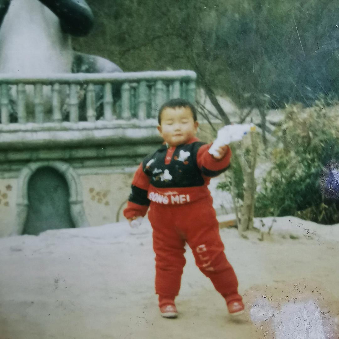 不练背的弟弟🥤