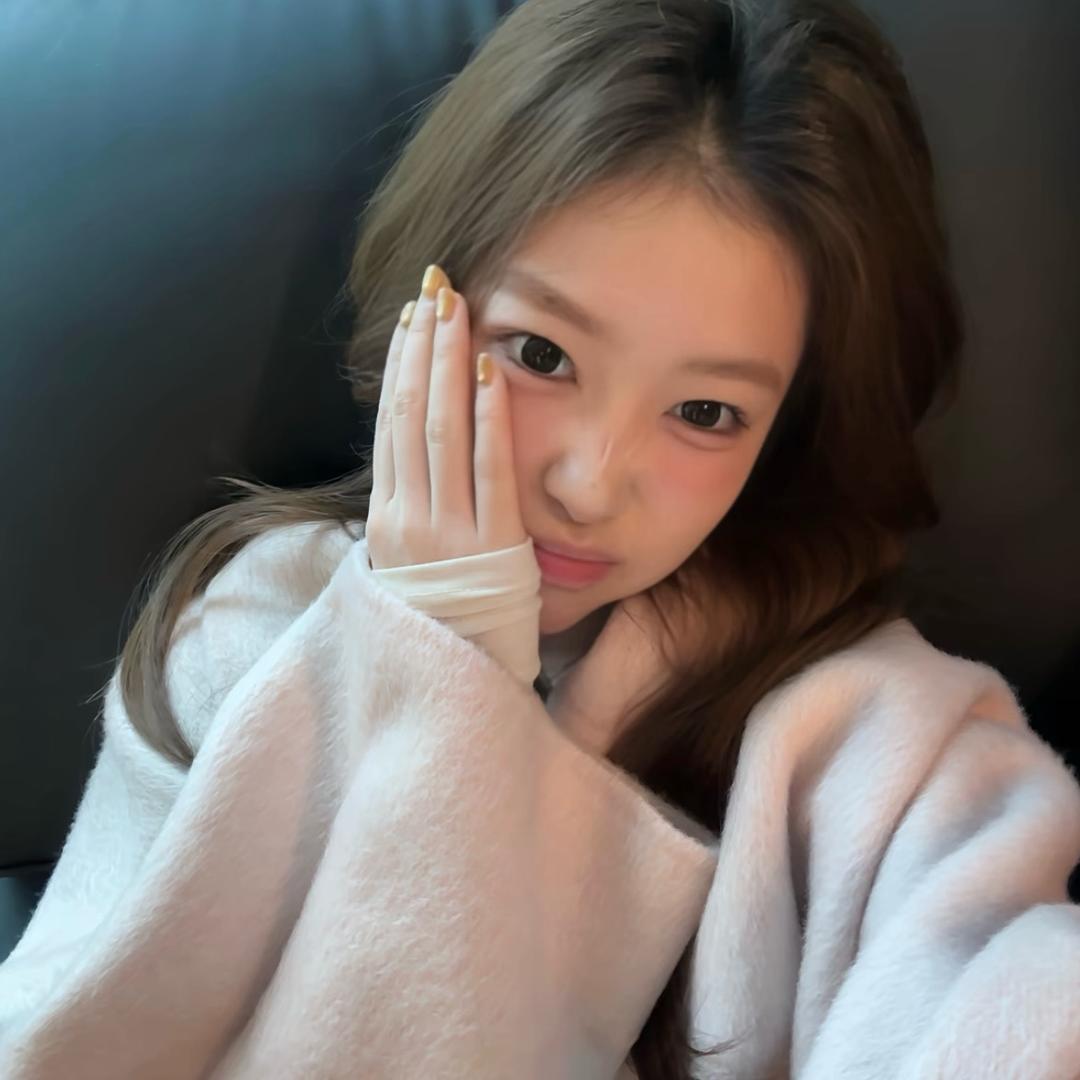 ꒦ິ^꒦ິ