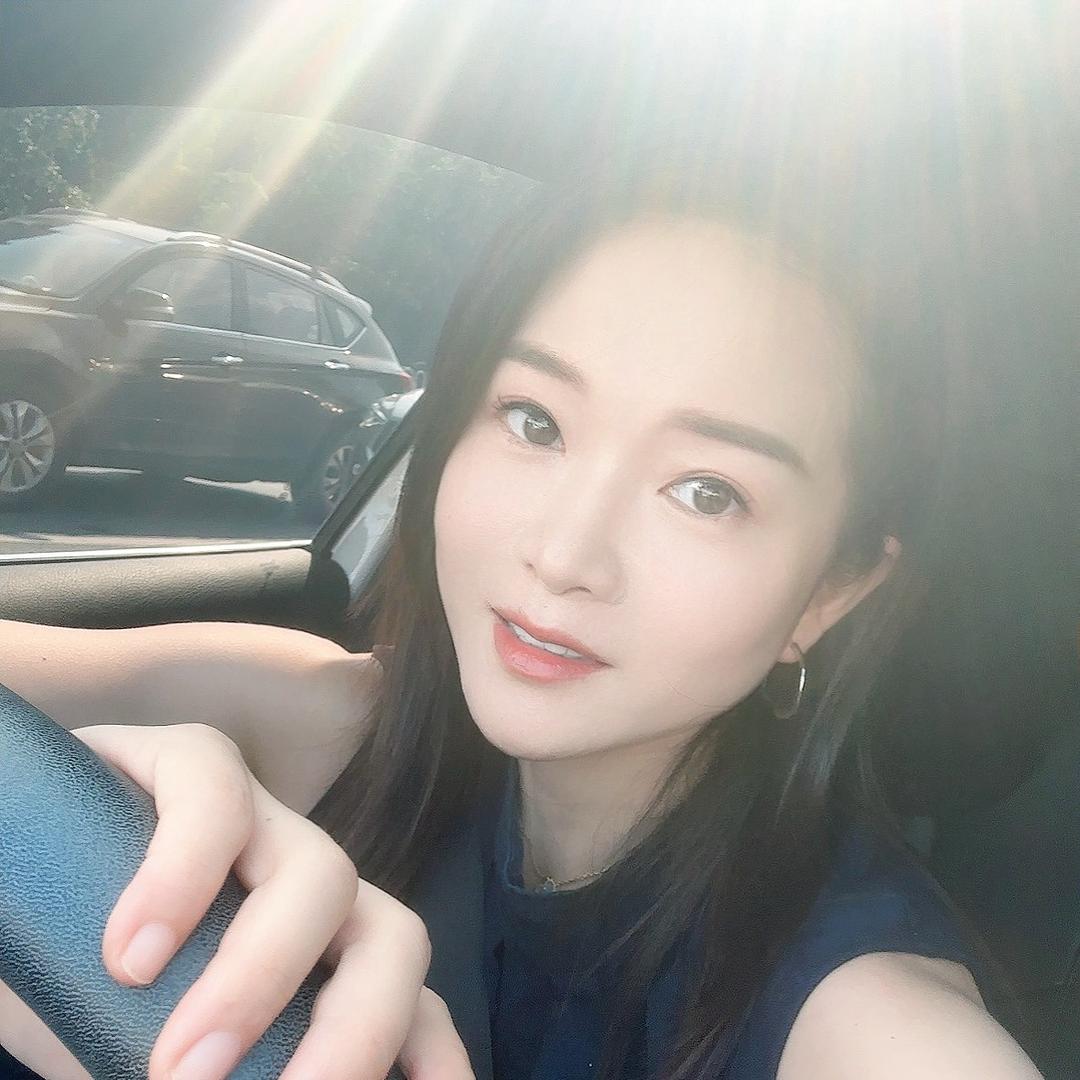 建别墅的李小洁