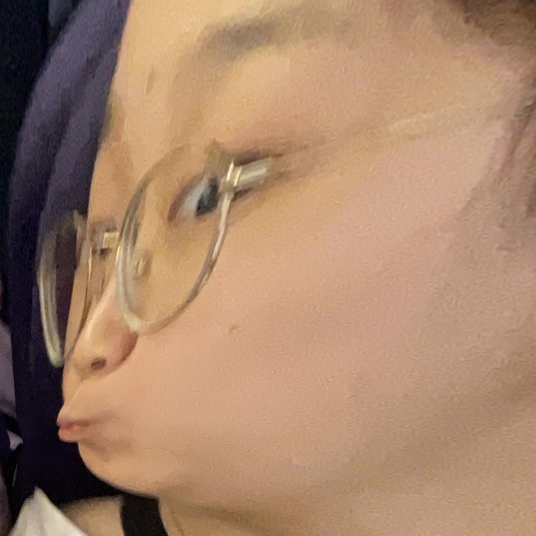 爱啃指甲