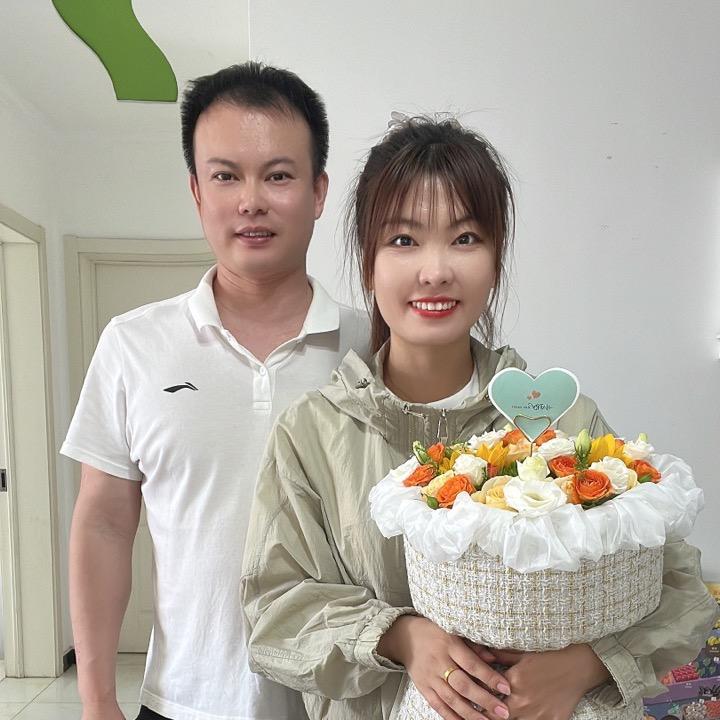 猛哥婷婷的日常