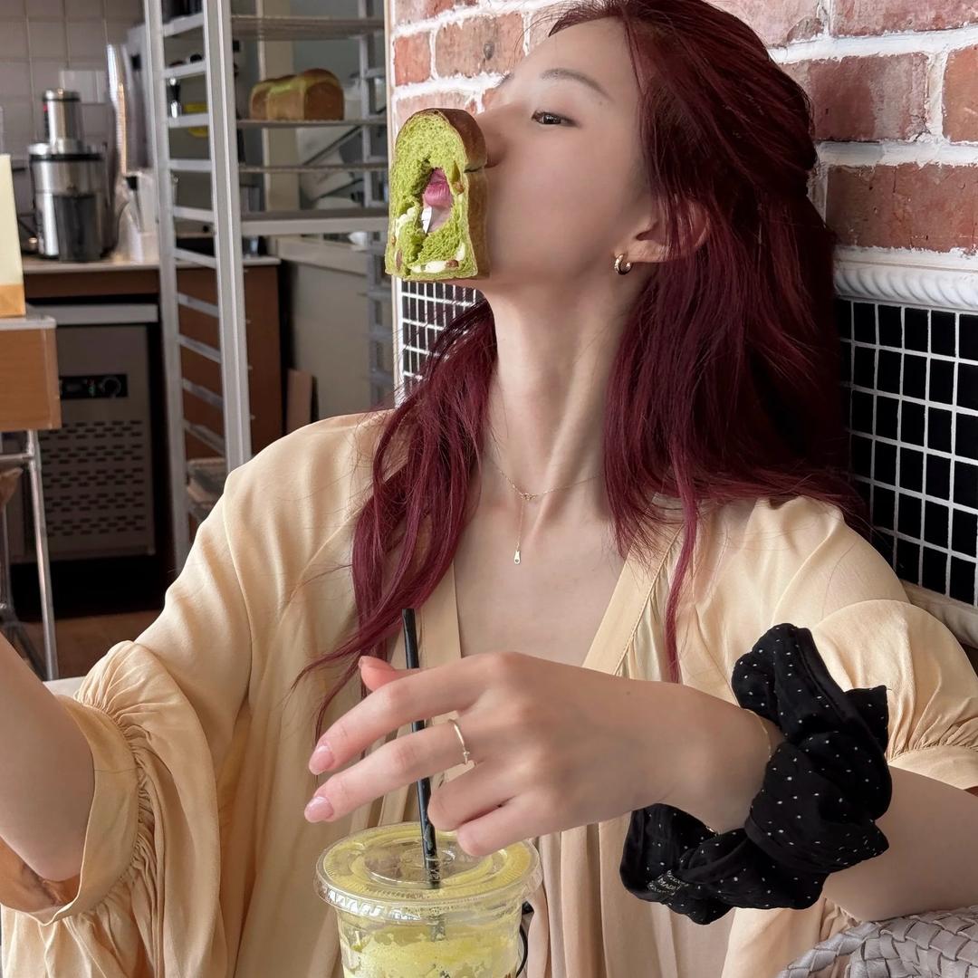 今天开心了嘛.