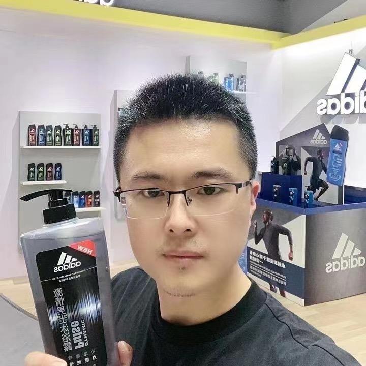 李团长在路上
