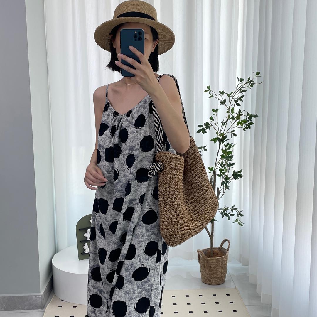 穿衣搭子楠女士