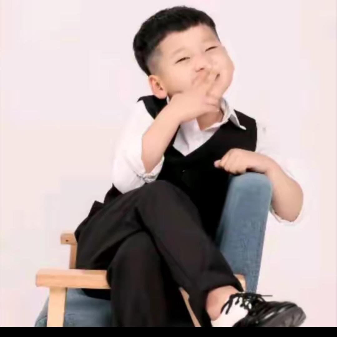 幸运的~~{芝麻糊｝