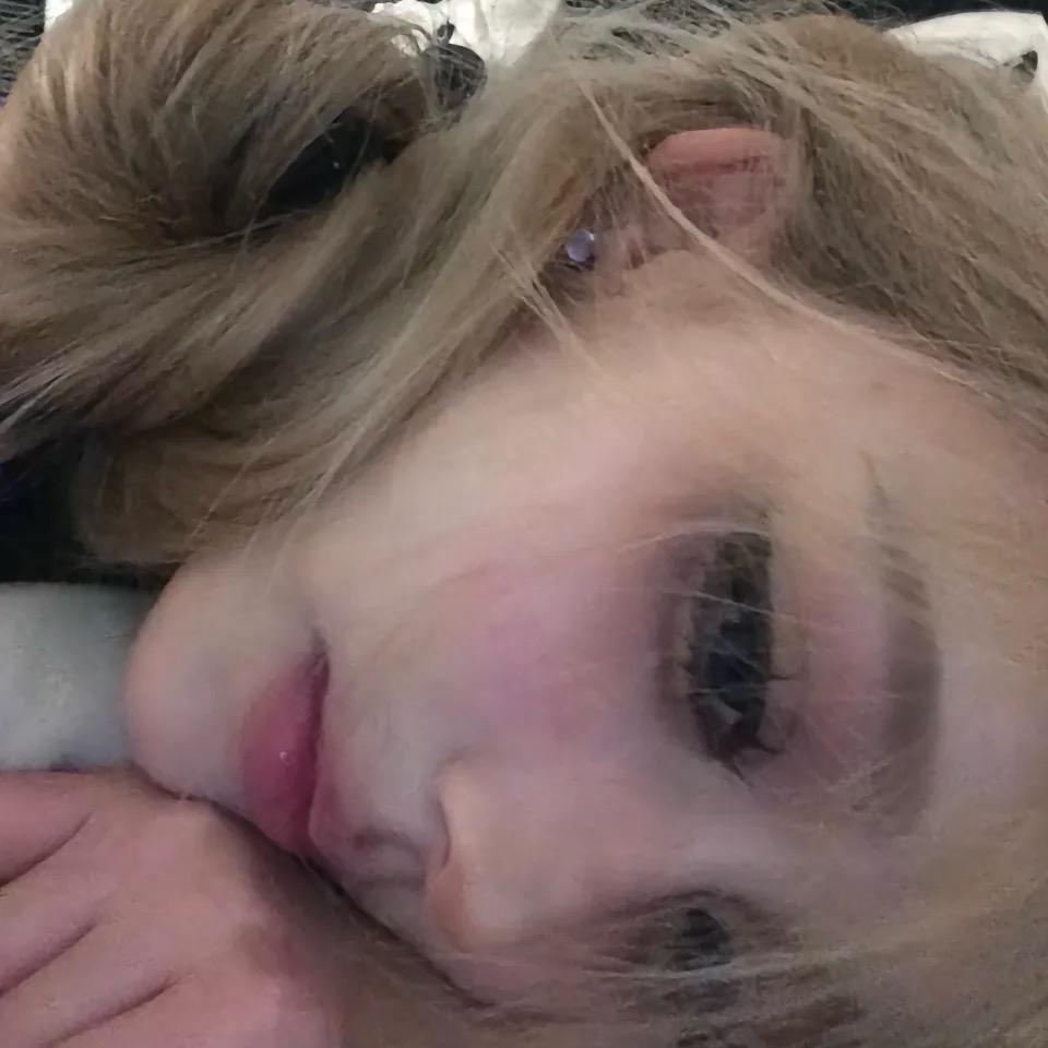 李斯月月