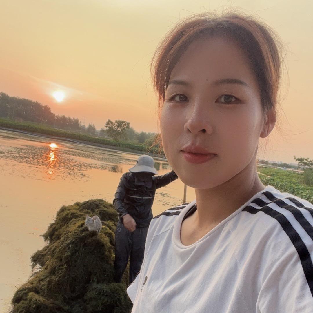 戴友芳 大闸蟹养殖