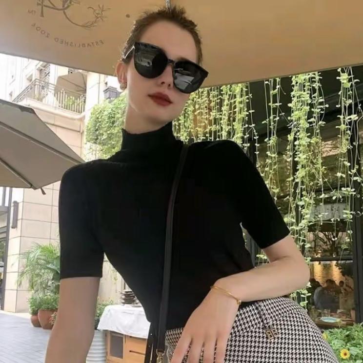 哈哈不爱笑私人衣橱