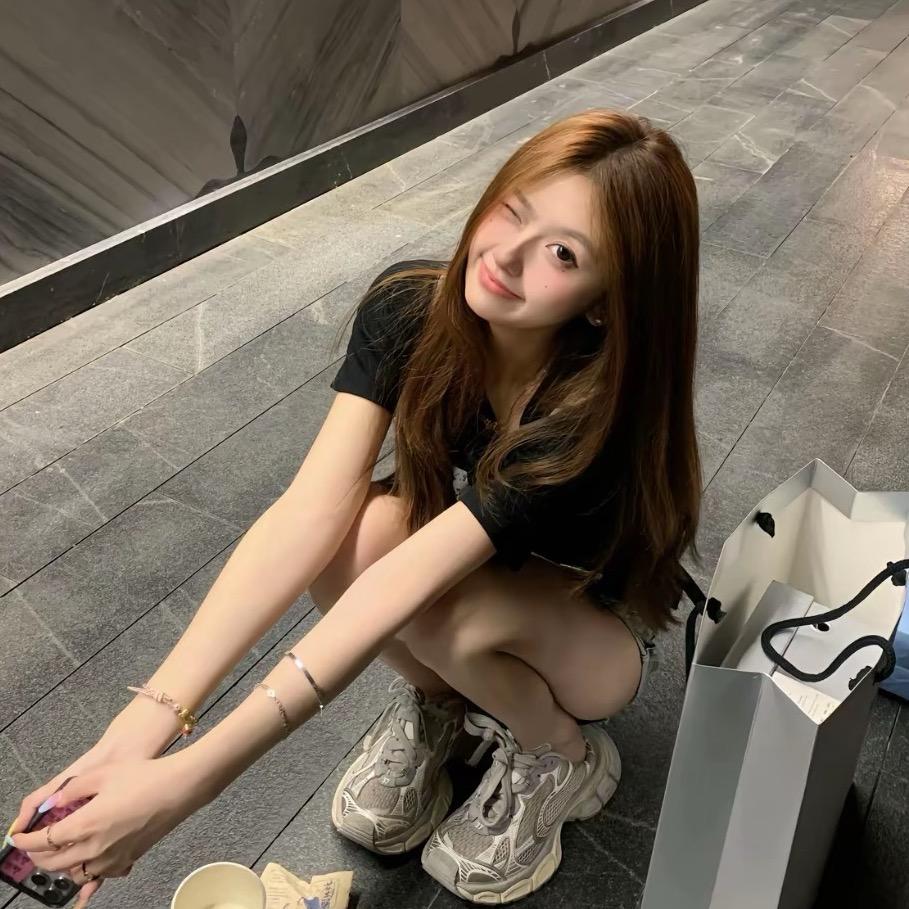 睡不醒的彤