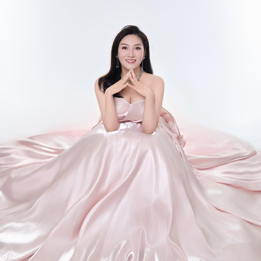 诗静ᰔᩚº Hᴗang_ ᥫᩣ