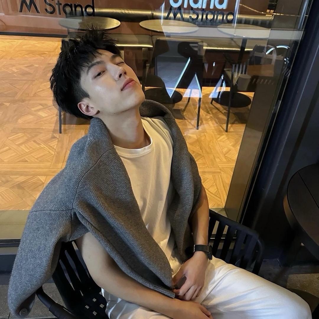 w-