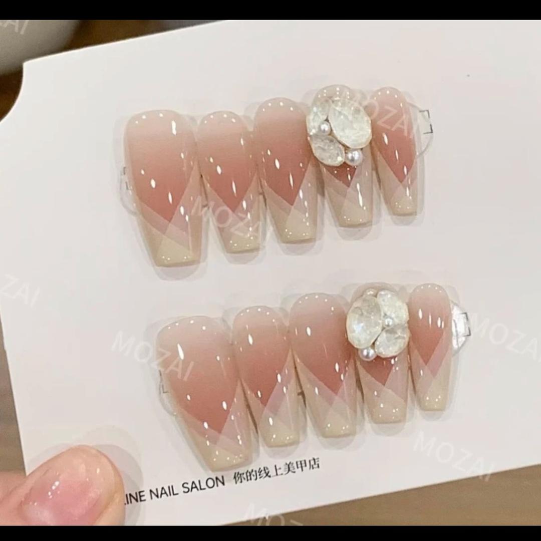 甄选手工穿戴甲