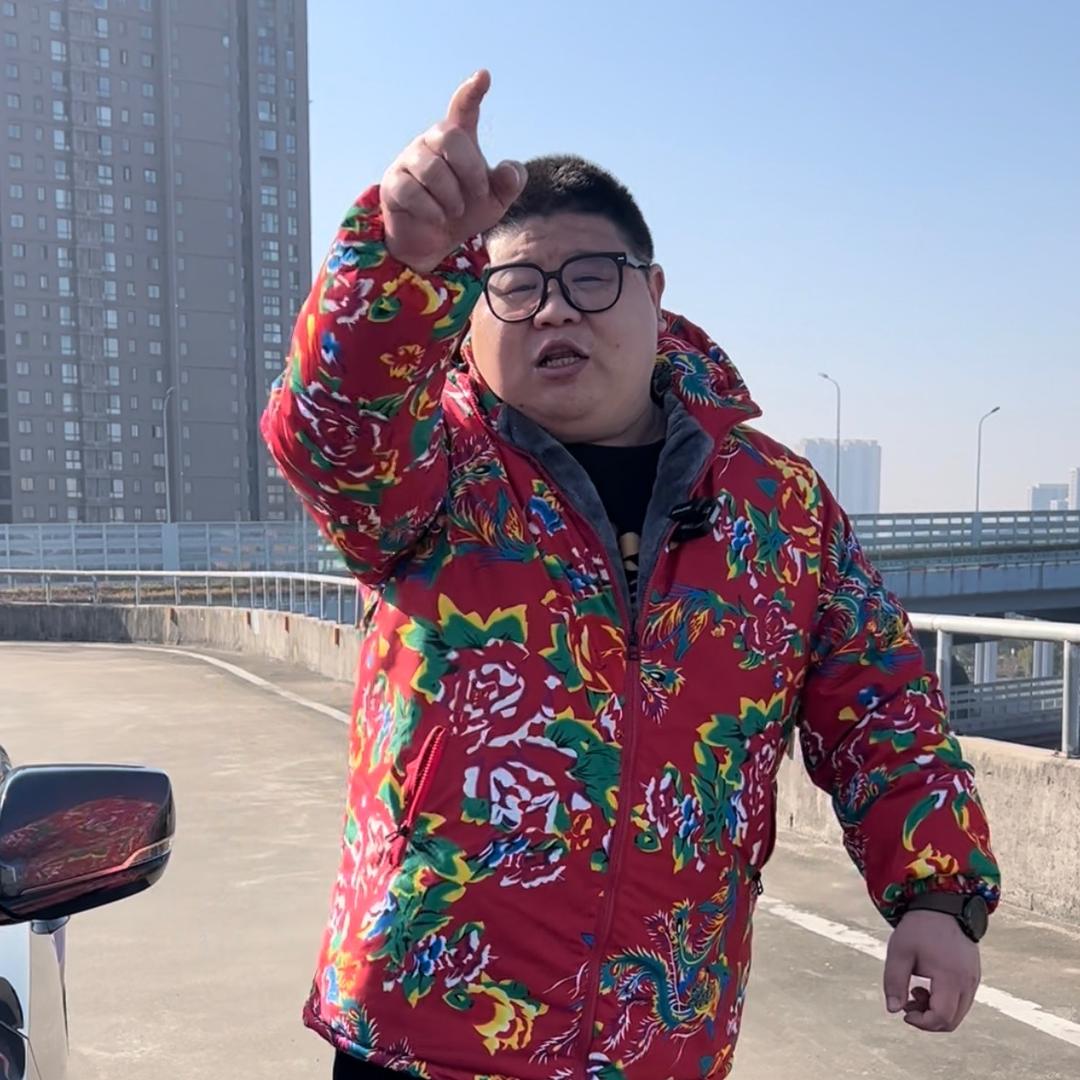 胖墩卖车记