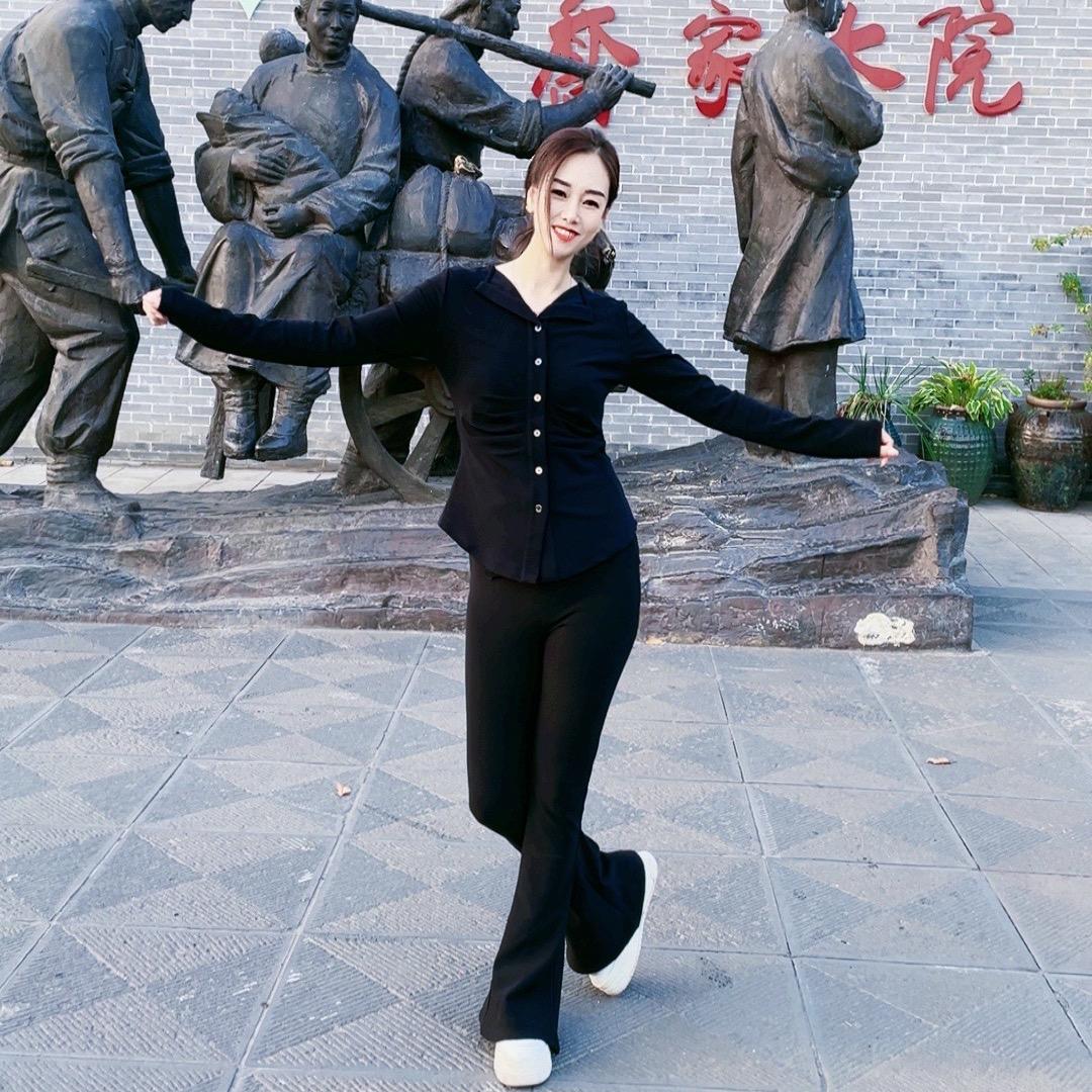 N 娜娜