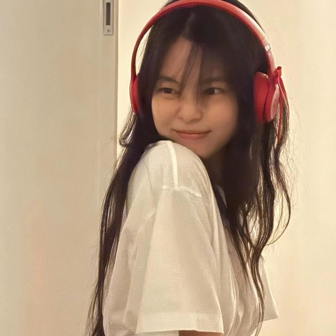 R_Jennie