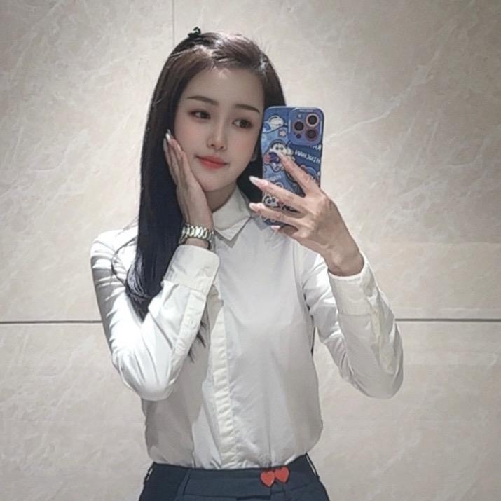 卖奔驰的罗小妹