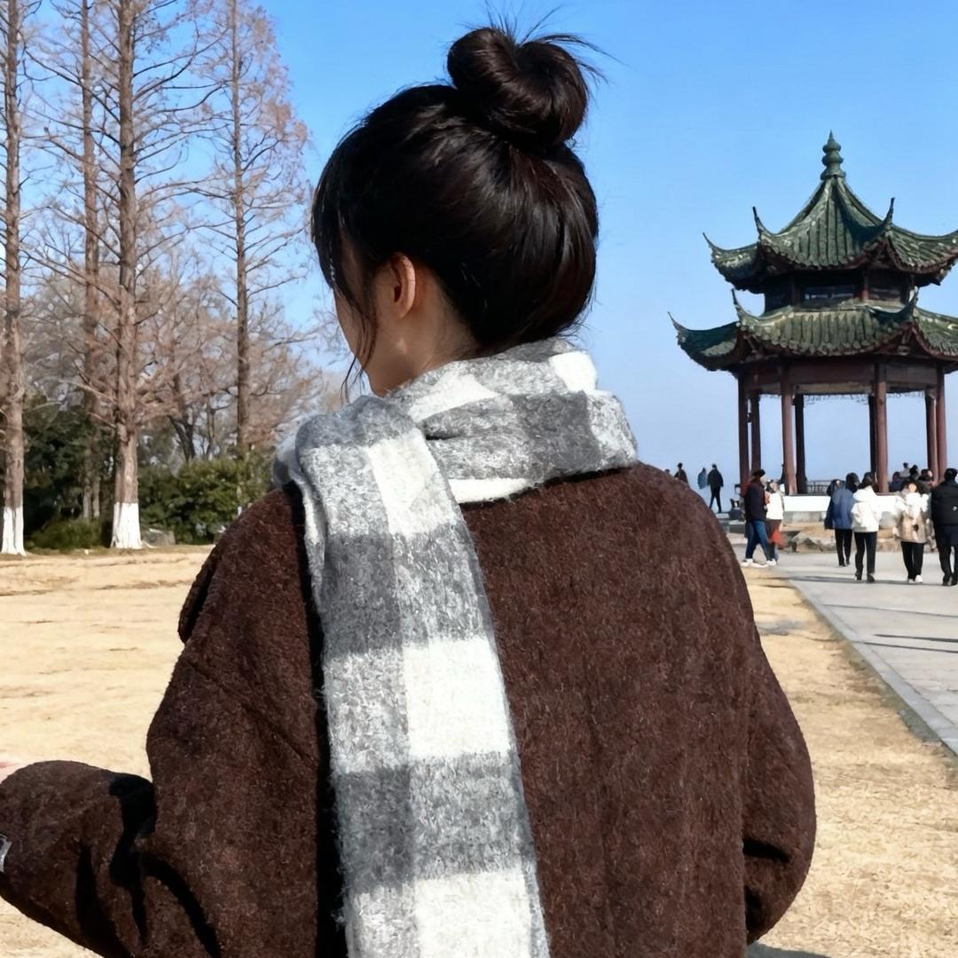 自信的小美.