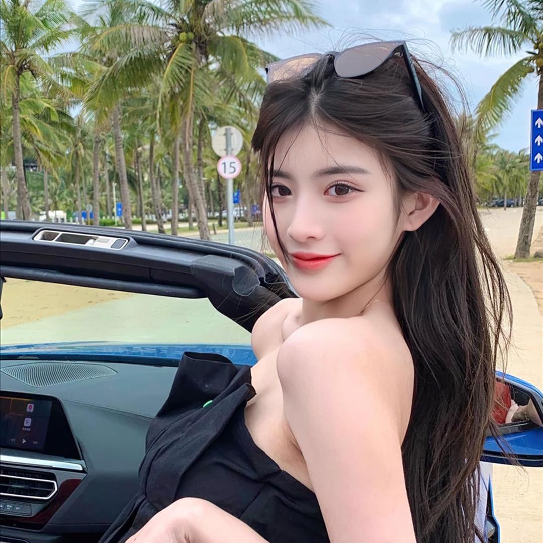 小茜吖