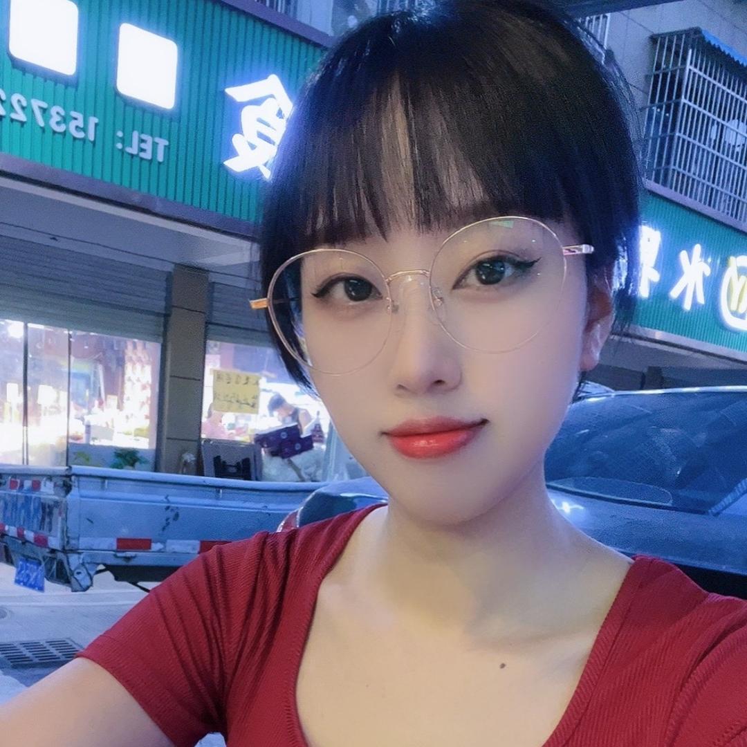 卖女装的芬儿（丽水区域赶集）