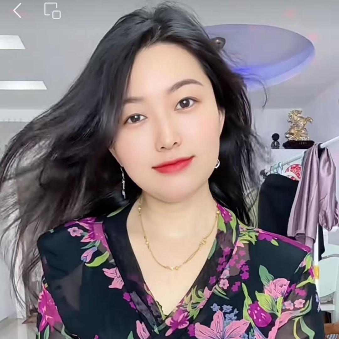 巧姐👗衣橱