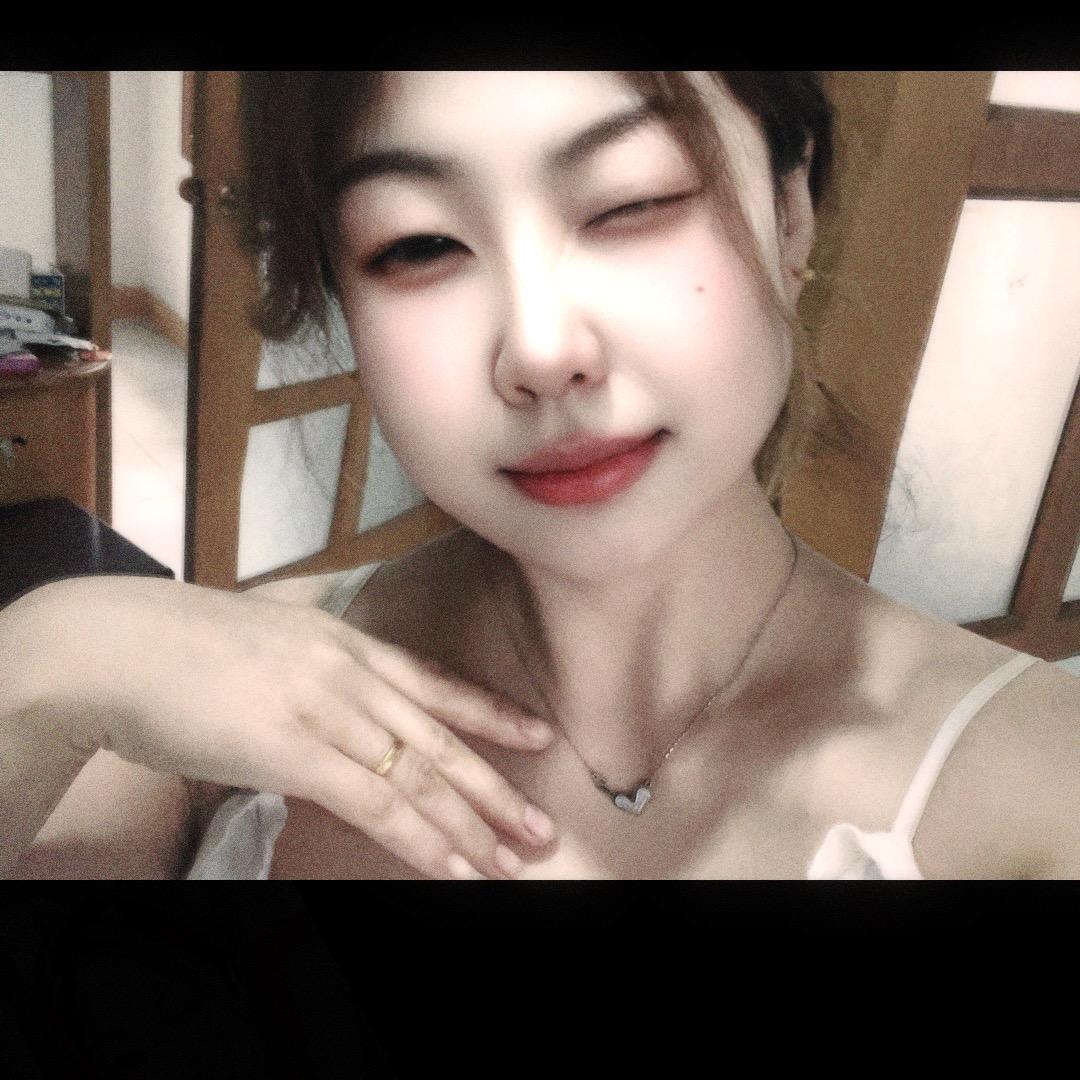 AA 美瞳