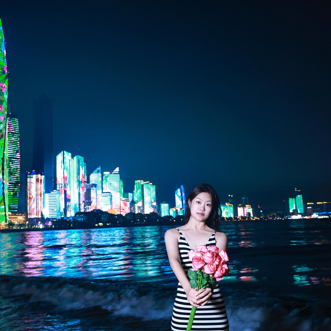 李零零