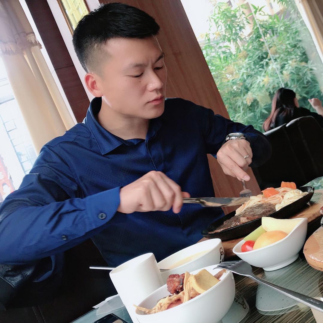 养猪的平凡人（楼房养猪场）