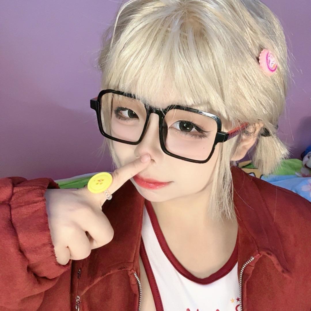 小哼唧🥔