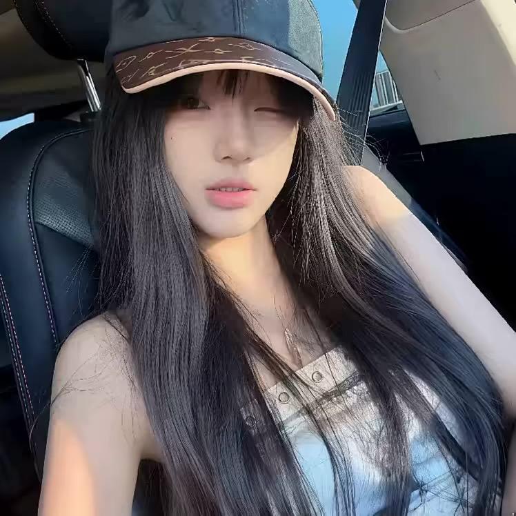 蹦蹦爱吃小脆筒