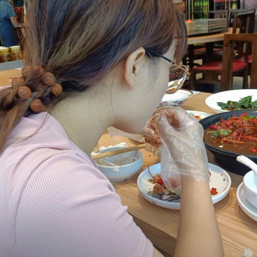 颜值人妻俱乐部