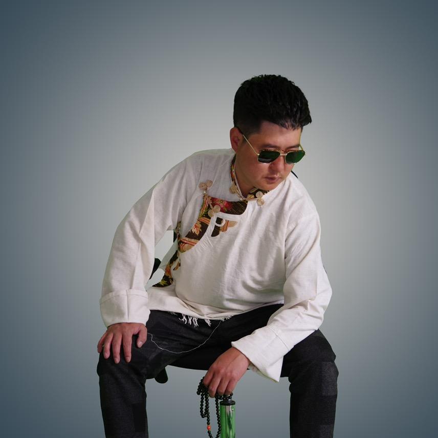 香格里拉主持人，乌鸦