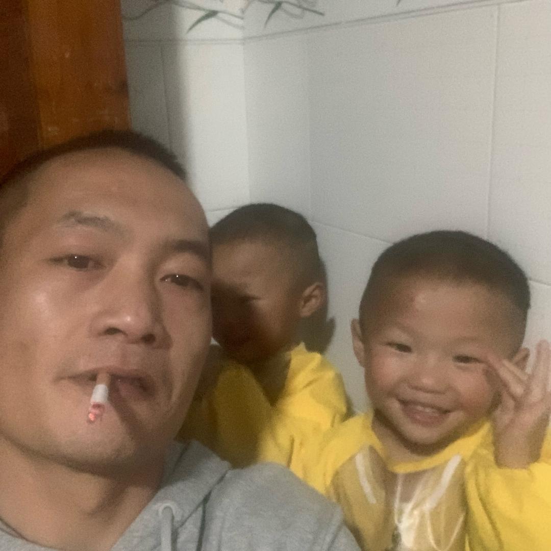 李志文