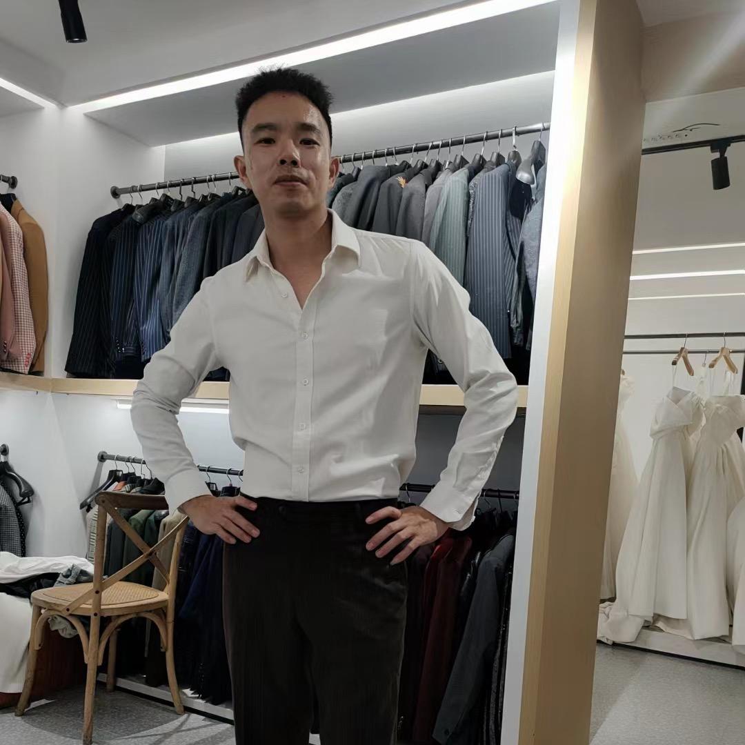 浙江乐驰木门 应鹏
