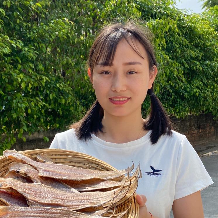 爱吃鱼的妹子