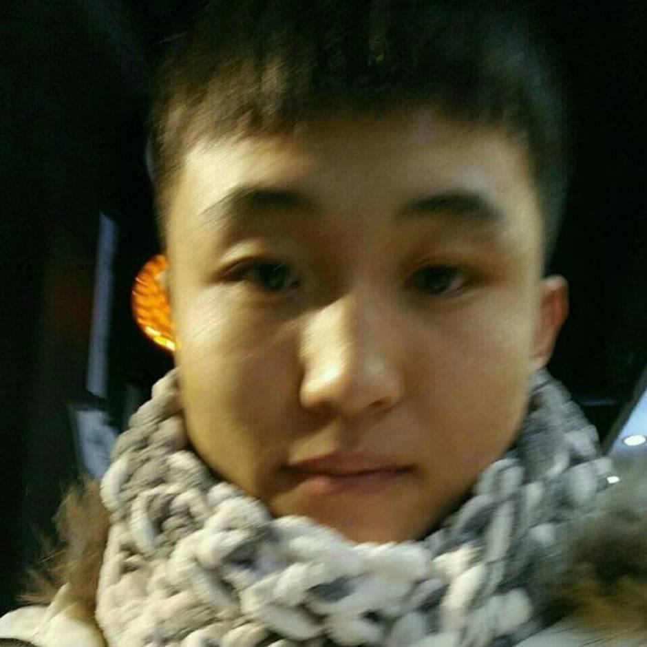 莫尔