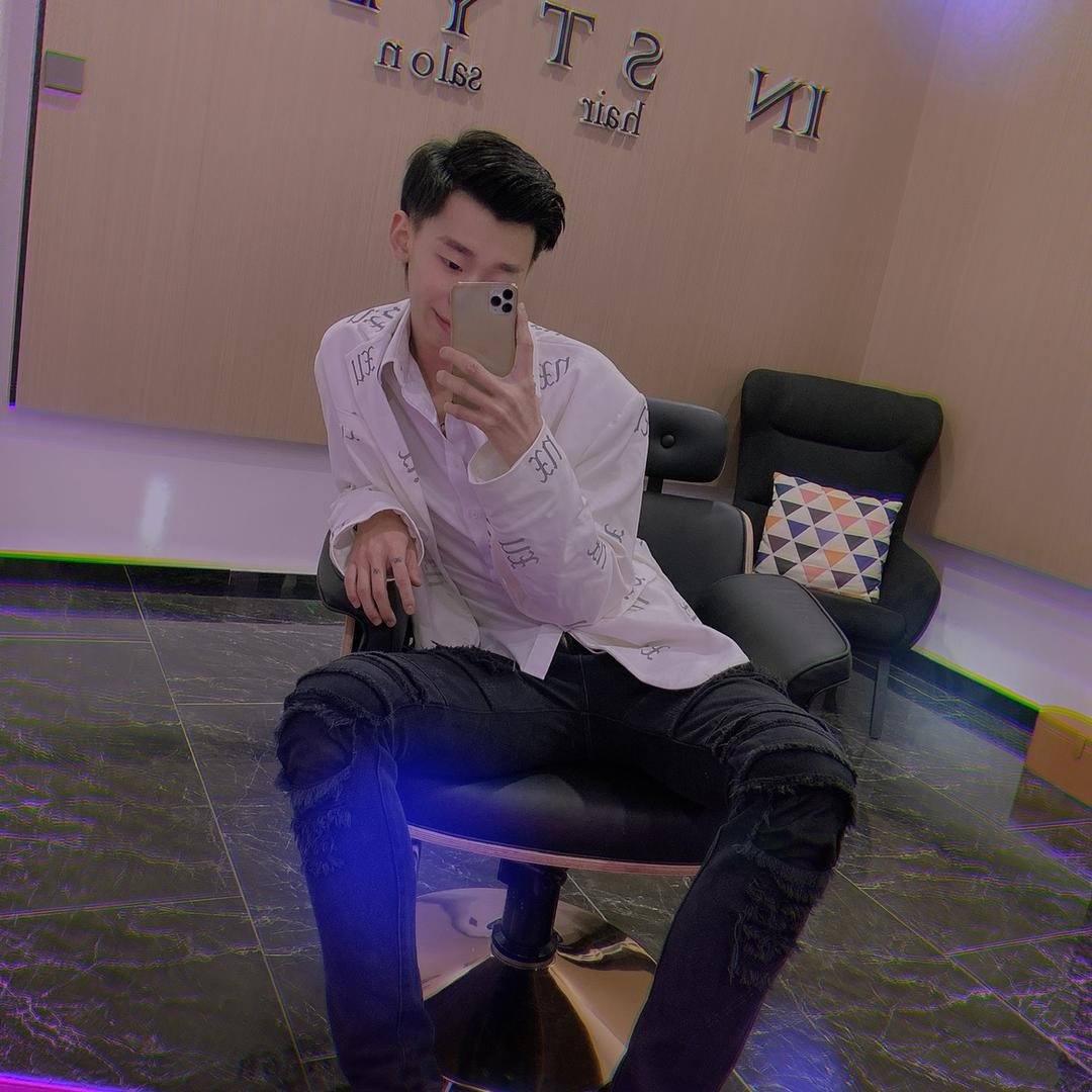 栗茉造型发型设计