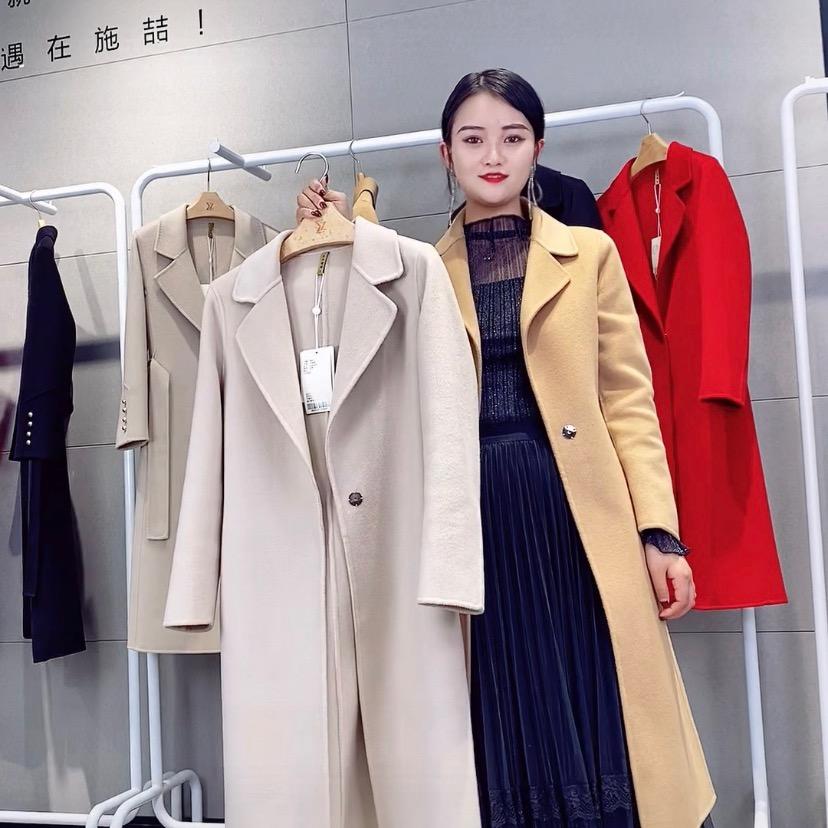 呀呀搭配服饰