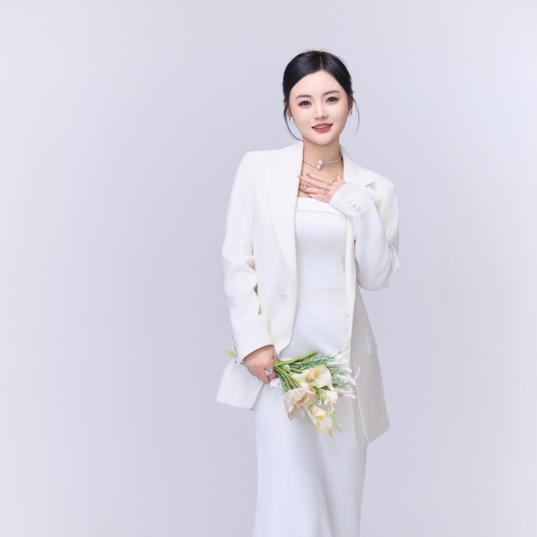 游一一【游三助理】小号