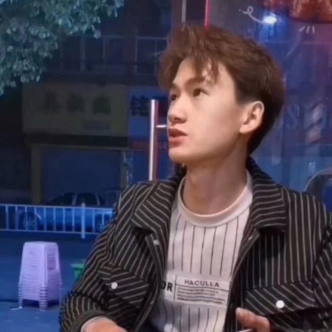 Lazy ້໌ᮩ 慵懒