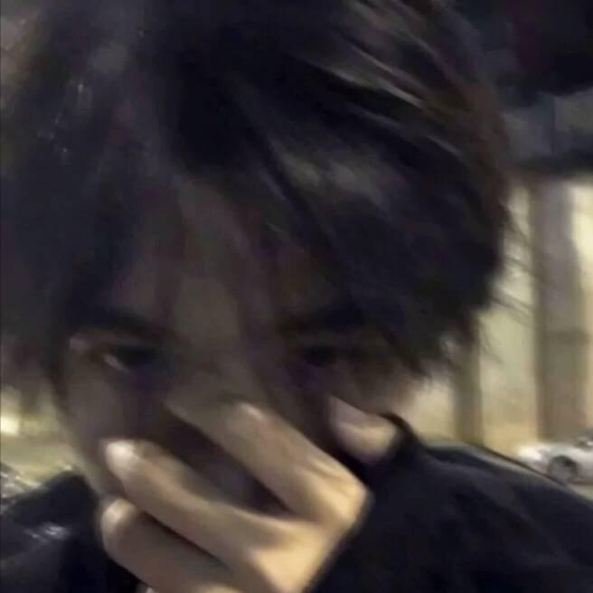 拿根辣条辣死你