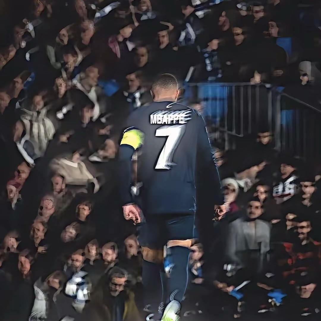 侯骁程👑3️⃣