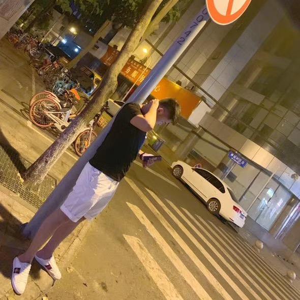 小张👦🏻