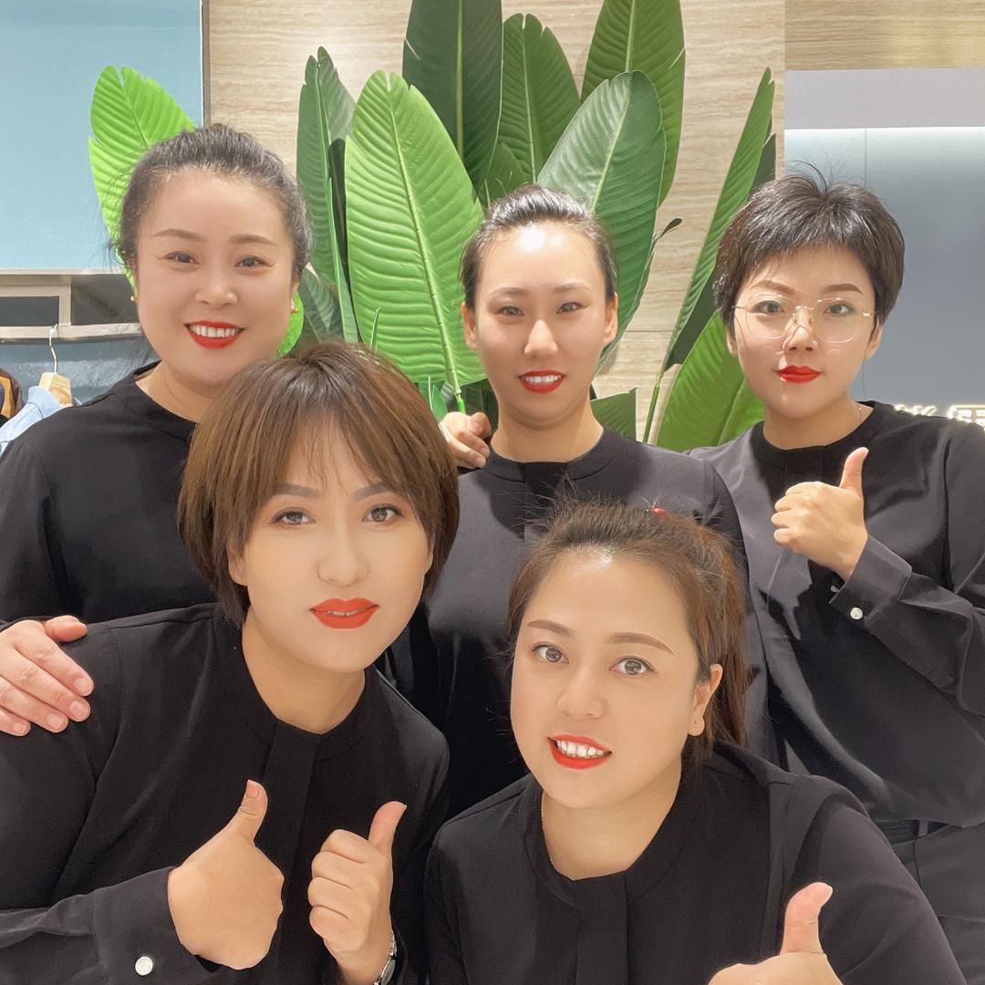 劲霸男装(七经街店)劲霸丹东振兴店小劲