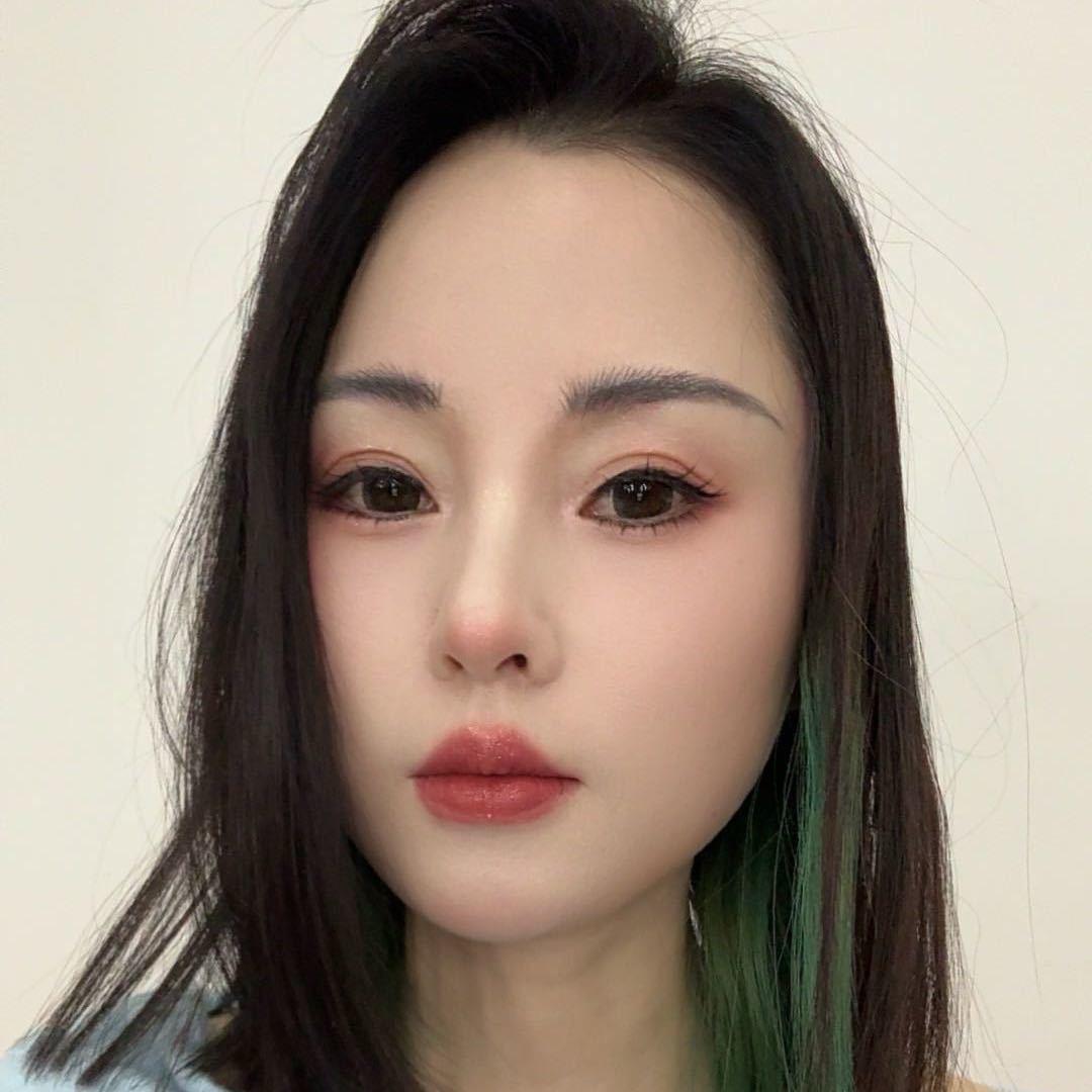 夏鸿眼镜一楼C8002